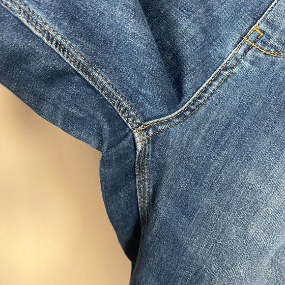 Men's Relaxed Fit Blue Jeans - Picture 6 of 13